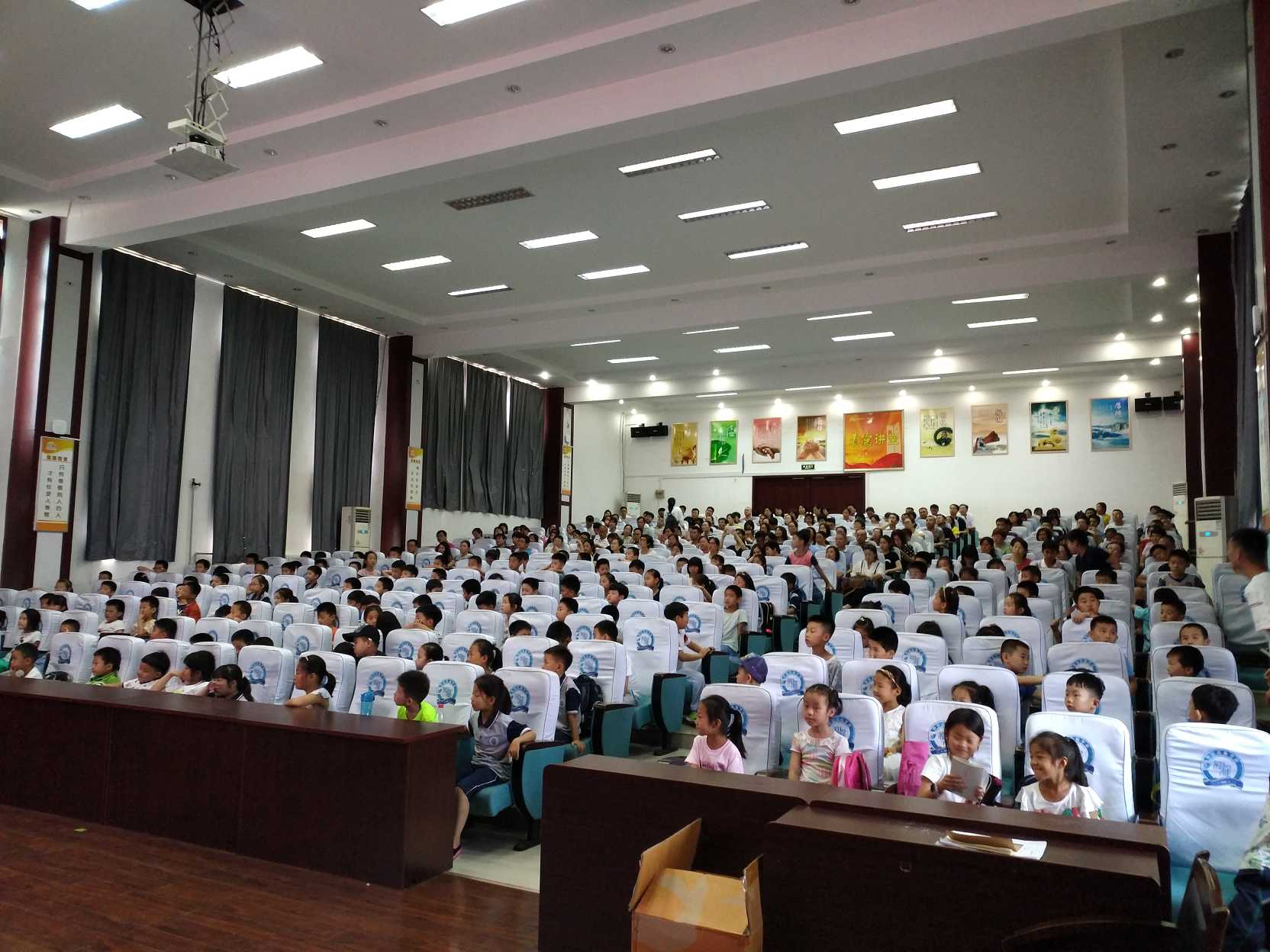 STEAM教育加盟在山东潍坊超多的家长带孩子试听我们的课程