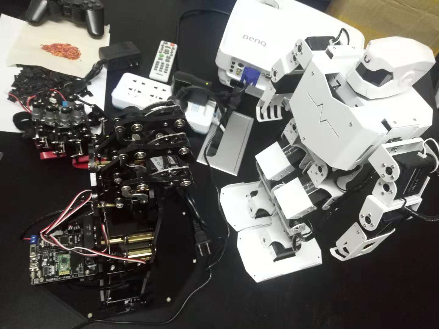 深圳创客教育之人工智能机器人
